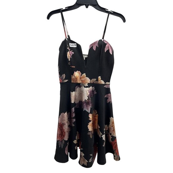 Charlotte Russe Dresses & Skirts - Charlotte Russe Women/junior Dress  Size M Black Floral Print